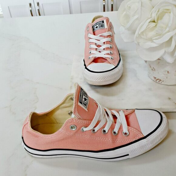 CONVERSE Chuck TAYLOR PINK SNEAKERS SZ 8 - Picture 1 of 8